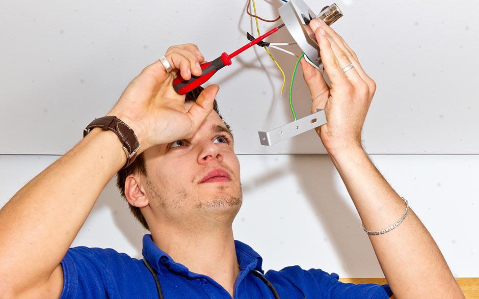 activité électricien Courdimanche